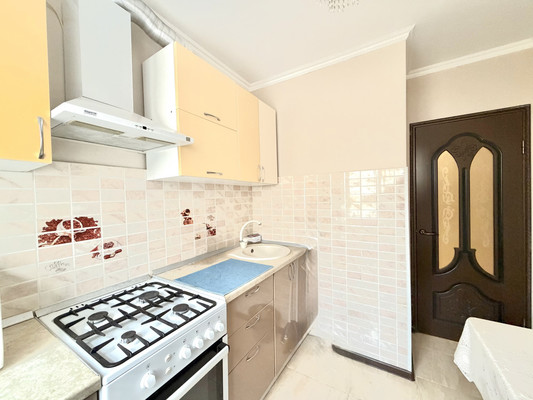 Продам двухкомнатную (2-комн.) квартиру, Нахушева ул, 89, Нальчик г