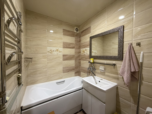 Продам двухкомнатную (2-комн.) квартиру, Нахушева ул, 89, Нальчик г