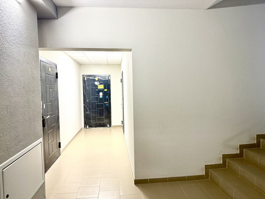 Продам двухкомнатную (2-комн.) квартиру, Щедрая ул, 4, Мирное с