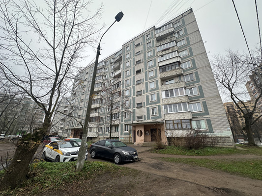 Продам трехкомнатную (3-комн.) квартиру, Подъячева ул, 1, Яхрома г