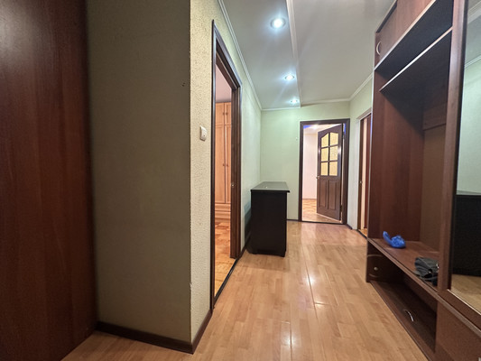 Продам трехкомнатную (3-комн.) квартиру, Подъячева ул, 1, Яхрома г