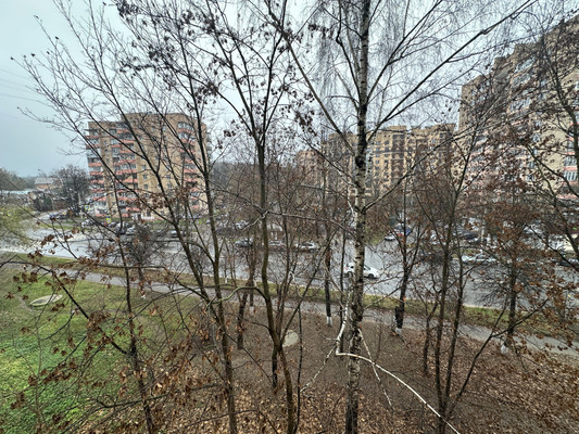 Продам трехкомнатную (3-комн.) квартиру, Подъячева ул, 1, Яхрома г