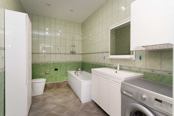 Продам дом, Мира ул, Ханты-Мансийск г, 0 км от города