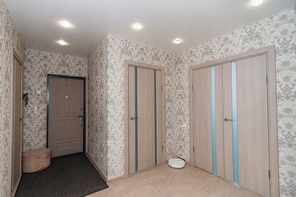 Продам трехкомнатную (3-комн.) квартиру, Ямская ул, 1/1, Ханты-Мансийск г