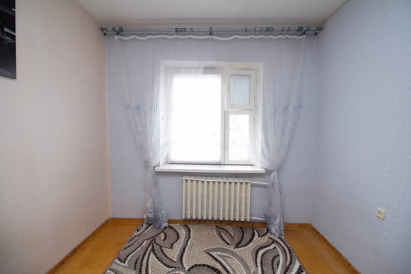 Продам многокомнатную квартиру, Комсомольская ул, 28, Ханты-Мансийск г