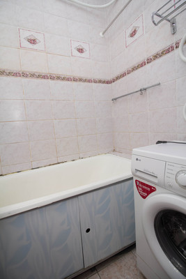 Продам многокомнатную квартиру, Комсомольская ул, 28, Ханты-Мансийск г