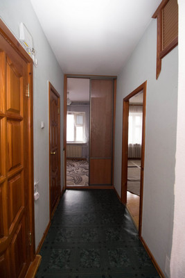 Продам многокомнатную квартиру, Комсомольская ул, 28, Ханты-Мансийск г