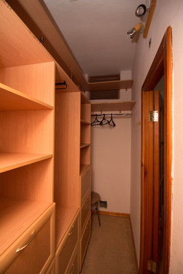 Продам многокомнатную квартиру, Комсомольская ул, 28, Ханты-Мансийск г