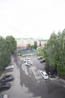 Продам многокомнатную квартиру, Комсомольская ул, 28, Ханты-Мансийск г