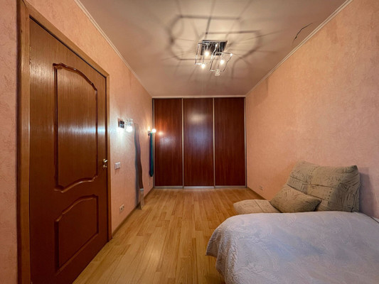 Сдам двухкомнатную (2-комн.) квартиру, Сумской проезд, 21к4, Москва г