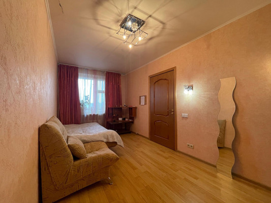 Сдам двухкомнатную (2-комн.) квартиру, Сумской проезд, 21к4, Москва г