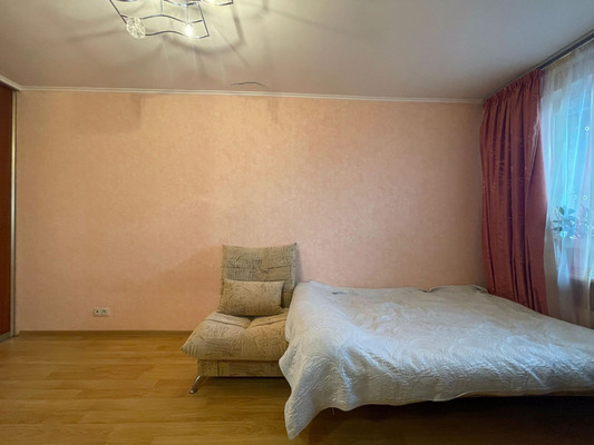 Сдам двухкомнатную (2-комн.) квартиру, Сумской проезд, 21к4, Москва г