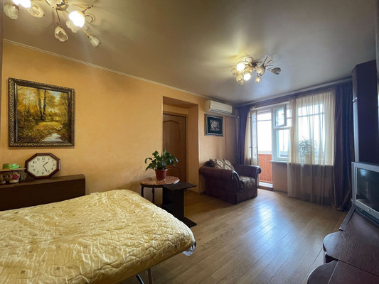 Сдам двухкомнатную (2-комн.) квартиру, Сумской проезд, 21к4, Москва г