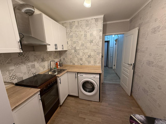 Продам однокомнатную (1-комн.) квартиру, Ленинградский проезд, 3, Подольск г