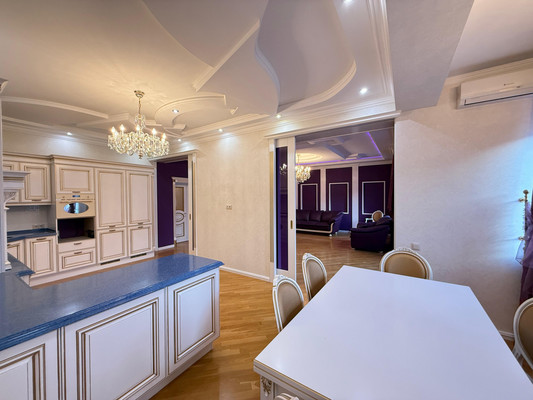 Продам трехкомнатную (3-комн.) квартиру, Тарчокова ул, 25кб, Нальчик г