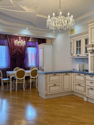 Продам трехкомнатную (3-комн.) квартиру, Тарчокова ул, 25кб, Нальчик г