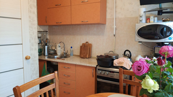 Продам однокомнатную (1-комн.) квартиру, Бела Куна ул, 17, Симферополь г