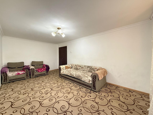 Продам трехкомнатную (3-комн.) квартиру, имени Гагарина Юрия Алексеевича ул, 1, Баксан г