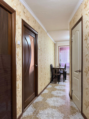 Продам трехкомнатную (3-комн.) квартиру, имени Гагарина Юрия Алексеевича ул, 1, Баксан г