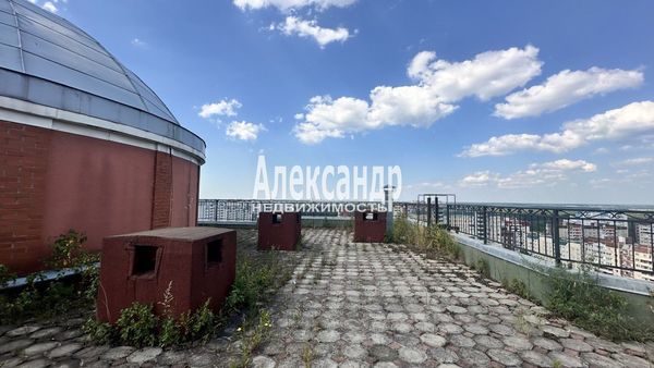 Продам трехкомнатную (3-комн.) квартиру, Богатырский пр-кт, 55к1, Санкт-Петербург г