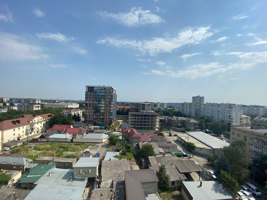 Продам трехкомнатную (3-комн.) квартиру, Толстого ул, 74/1, Нальчик г