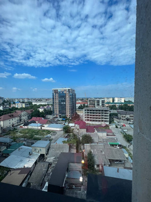 Продам трехкомнатную (3-комн.) квартиру, Толстого ул, 74/1, Нальчик г