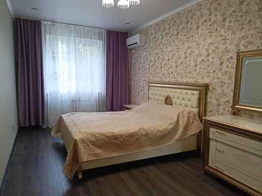 Продам двухкомнатную (2-комн.) квартиру, Парковая ул, 645, Анапа г