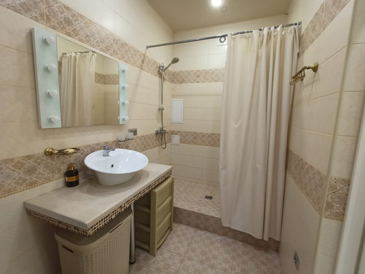 Продам двухкомнатную (2-комн.) квартиру, Парковая ул, 645, Анапа г