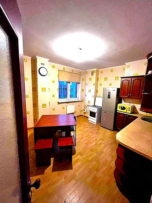 Продам двухкомнатную (2-комн.) квартиру, Летняя ул, 33, Калининград г