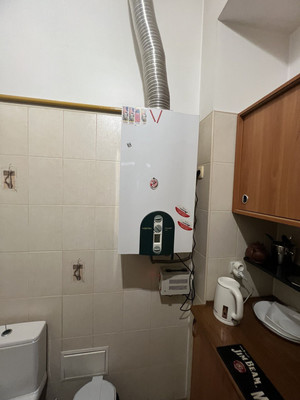 Продам двухкомнатную (2-комн.) квартиру, Карла Маркса ул, 42, Керчь г