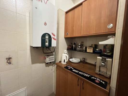 Продам двухкомнатную (2-комн.) квартиру, Карла Маркса ул, 42, Керчь г