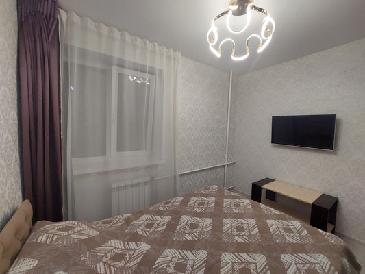 Продам трехкомнатную (3-комн.) квартиру, Весенняя ул, 11, Рязань г