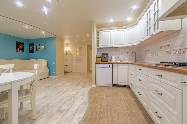 Продам трехкомнатную (3-комн.) квартиру, Ново-Казанская ул, 4, Пенза г