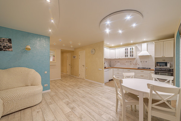 Продам трехкомнатную (3-комн.) квартиру, Ново-Казанская ул, 4, Пенза г