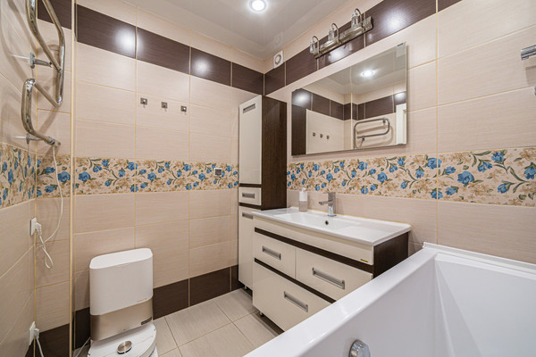 Продам трехкомнатную (3-комн.) квартиру, Ново-Казанская ул, 4, Пенза г