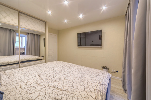 Продам трехкомнатную (3-комн.) квартиру, Ново-Казанская ул, 4, Пенза г