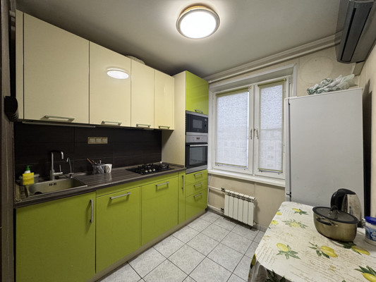 Продам двухкомнатную (2-комн.) квартиру, Пролетарский пр-кт, 2, Москва г