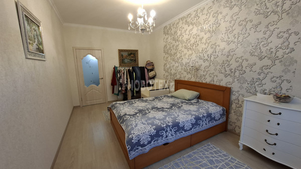 Продам однокомнатную (1-комн.) квартиру, Черняховского ул, 66к2, Горячий Ключ г