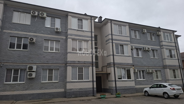 Продам однокомнатную (1-комн.) квартиру, Черняховского ул, 66к2, Горячий Ключ г