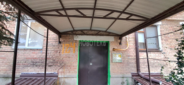 Продам двухкомнатную (2-комн.) квартиру, Длинная ул, 124, Каневская ст-ца