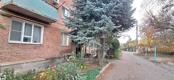 Продам двухкомнатную (2-комн.) квартиру, Длинная ул, 124, Каневская ст-ца