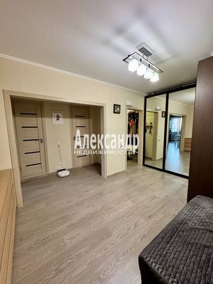 Продам трехкомнатную (3-комн.) квартиру, Даниила Хармса ул, 7, Санкт-Петербург г