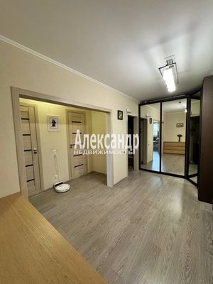 Продам трехкомнатную (3-комн.) квартиру, Даниила Хармса ул, 7, Санкт-Петербург г