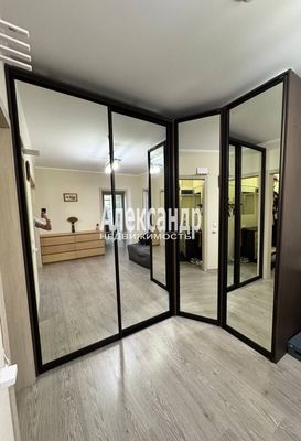 Продам трехкомнатную (3-комн.) квартиру, Даниила Хармса ул, 7, Санкт-Петербург г