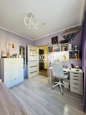 Продам трехкомнатную (3-комн.) квартиру, Даниила Хармса ул, 7, Санкт-Петербург г