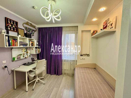 Продам трехкомнатную (3-комн.) квартиру, Даниила Хармса ул, 7, Санкт-Петербург г