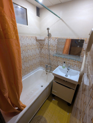 Продам трехкомнатную (3-комн.) квартиру, Подольская ул, 4, Северово д