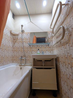 Продам трехкомнатную (3-комн.) квартиру, Подольская ул, 4, Северово д