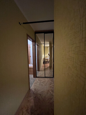 Продам двухкомнатную (2-комн.) квартиру, Матроса Железняка б-р, 30к2, Москва г