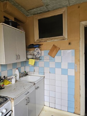 Продам двухкомнатную (2-комн.) квартиру, Севастопольский пр-кт, 23, Москва г